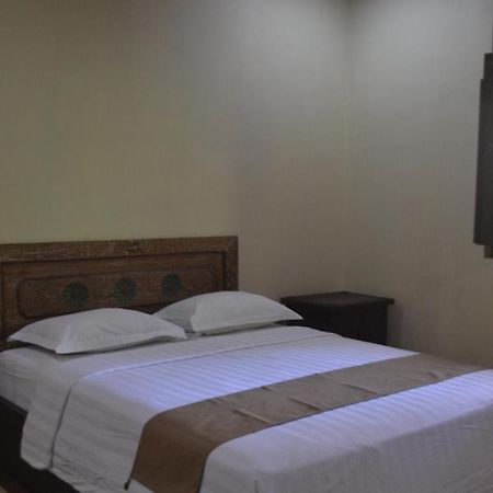 Hotel Batukaras Kalaras Zewnętrze zdjęcie