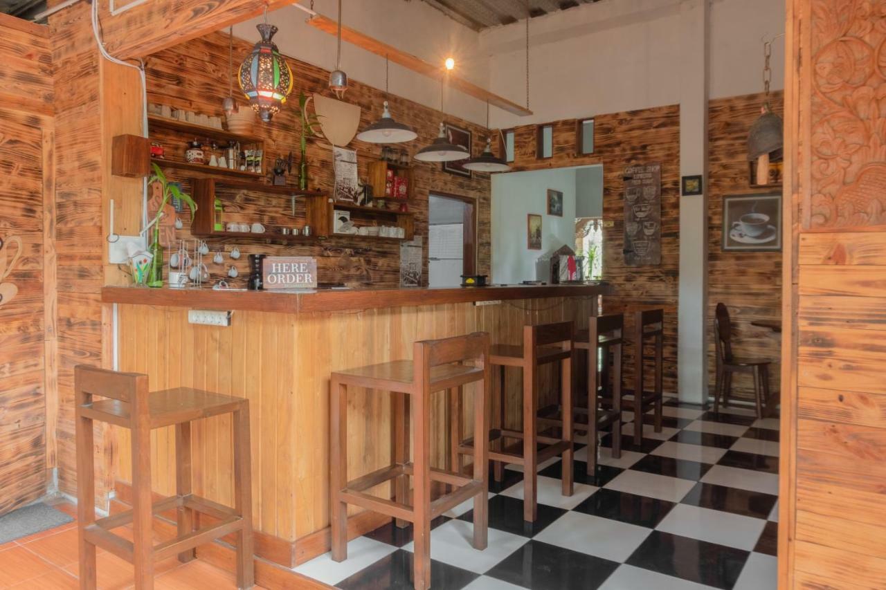 Hotel Batukaras Kalaras Zewnętrze zdjęcie