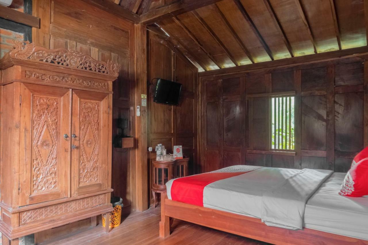 Hotel Batukaras Kalaras Zewnętrze zdjęcie