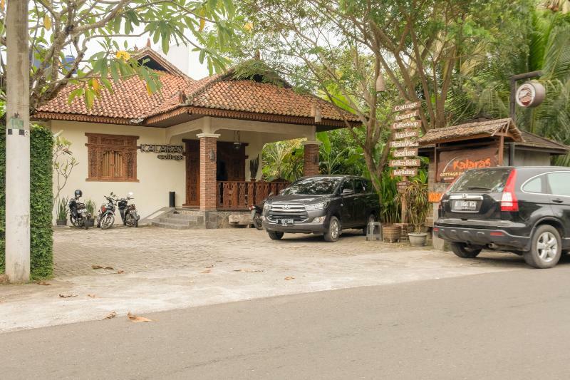 Hotel Batukaras Kalaras Zewnętrze zdjęcie